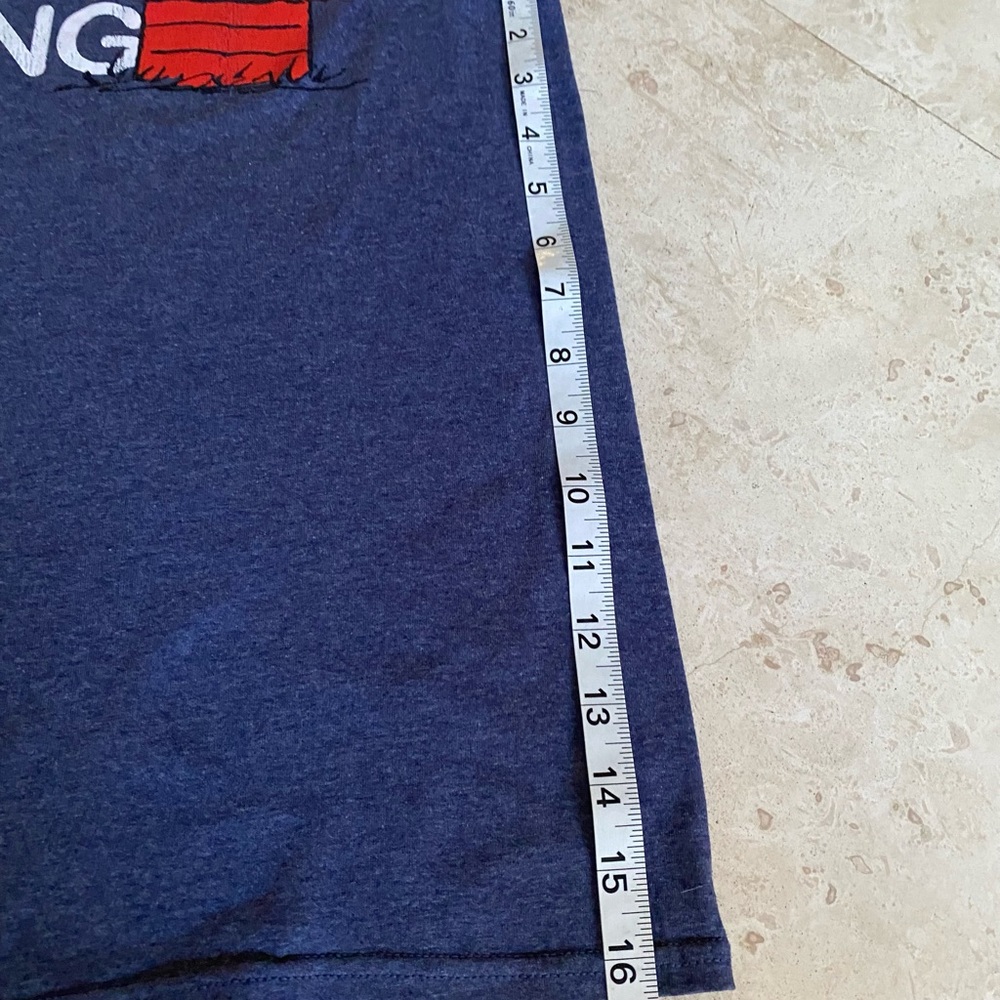 Snoopy Tshirt - Picture 6 of 8
